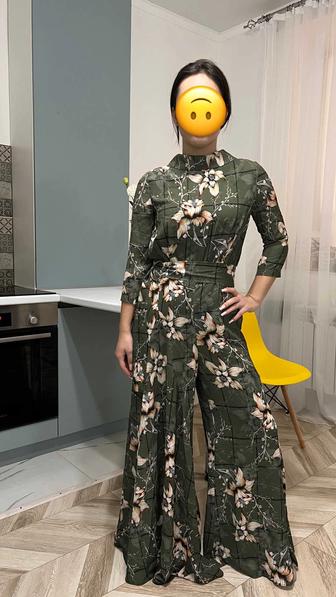 Нарядный комбинезон