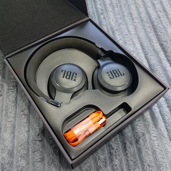 Продам наушники JBL LIVE 500BT