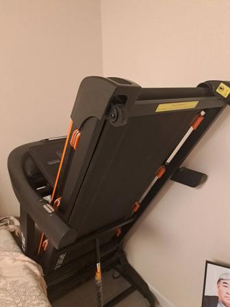 Продам беговую дорожку