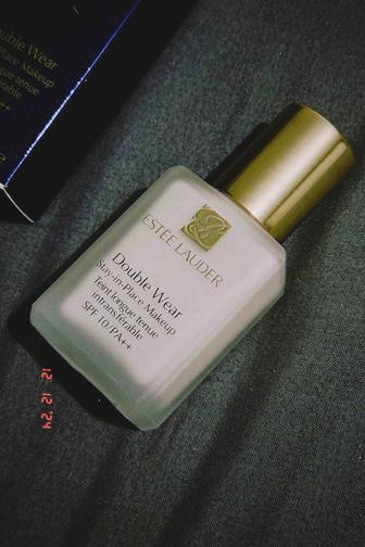 Тональный крем estelauder