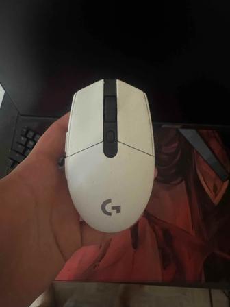 Продам мышь беспроводную логитеч G304