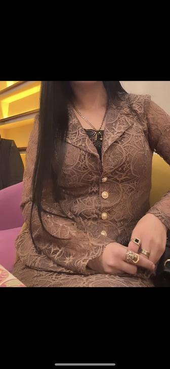 Красивый костюм пиджак с юбкой