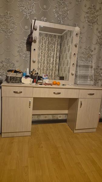 Туалетный столик