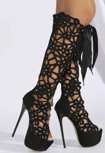 Продам женские сапожки