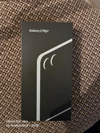 Продам Самсунг galaxy z flip 7 12/256