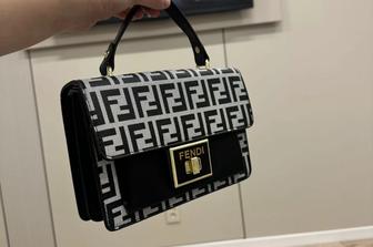 Продам сумочку