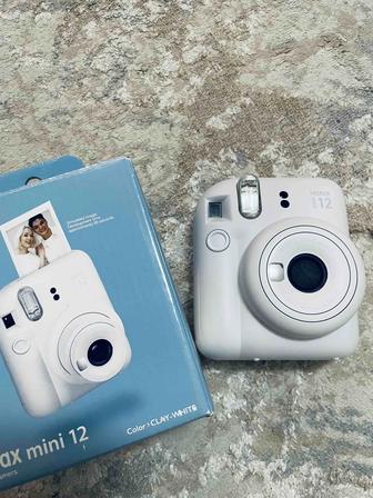Instax mini 12 белый