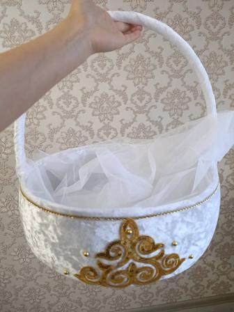 Продам корзину для подарка