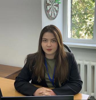 Клинический психолог, работаю в кпт и act направлениях