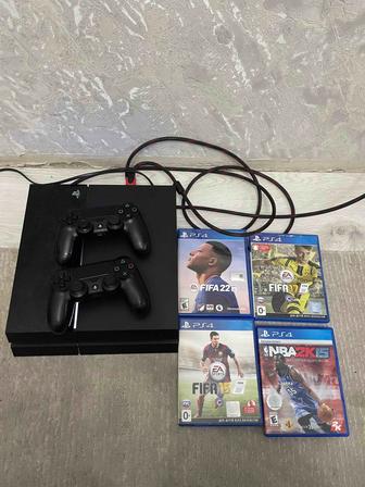 PS4 fat 2 джойстика и игры