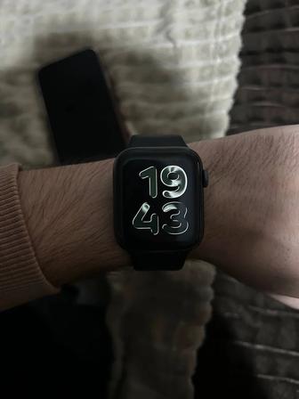 Apple Watch 6, 44mm