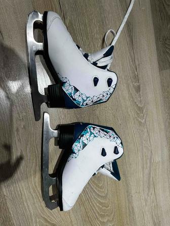 Продам коньки 36р.