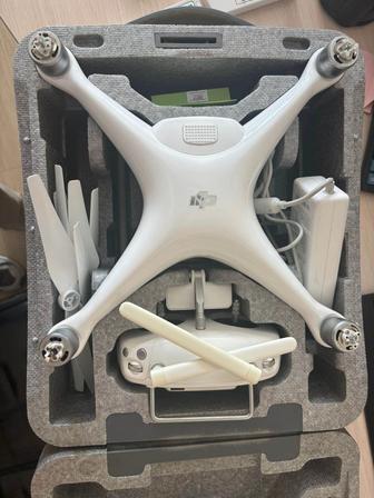 Квадрокоптер Dji phantom 4