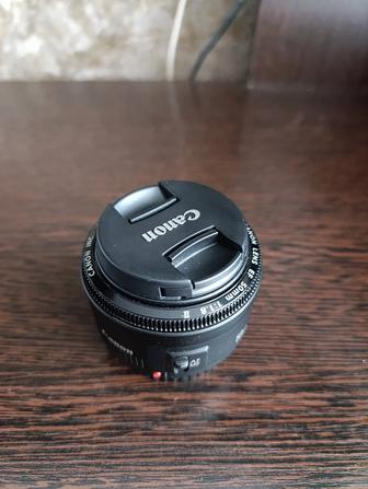 Продаю объектив Canon ef 50 1.8