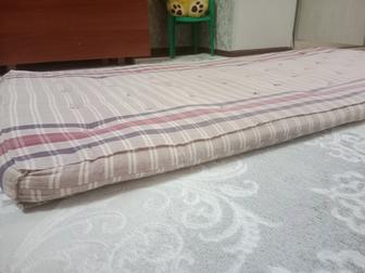 Матрас бу ручной работы 2 шт в хорошем состоянии