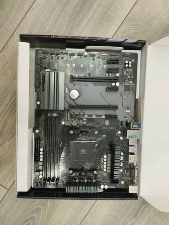 Материнская плата ASRock B450 Pro4