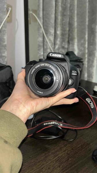 Продаю фотоаппарат Canon EOS 2000D Kit EF-S 18-55 III