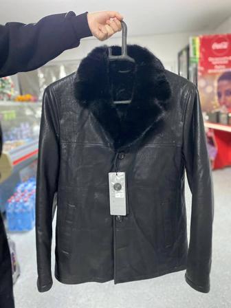 Продаестся мужская дубленка