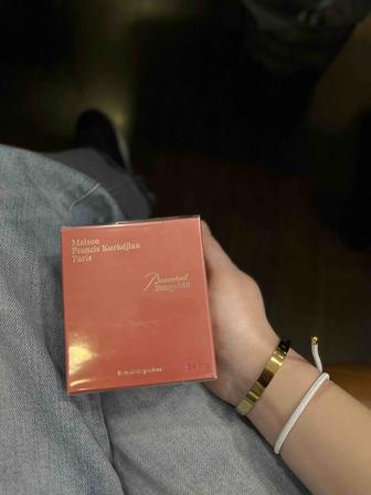 Духи продам