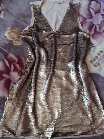 Срочно платья стильные почти даром