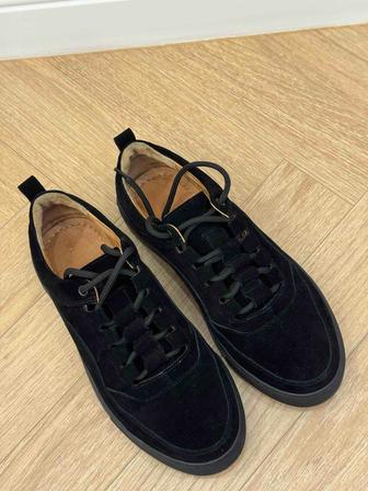 Продам мужские кеды, натур замша, брали в neyches boots