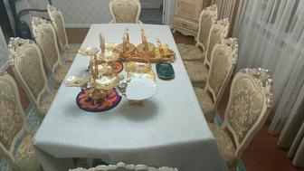 Стол со стульями