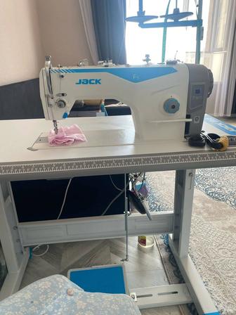 Продам Швейную машину

Jack JK-F5