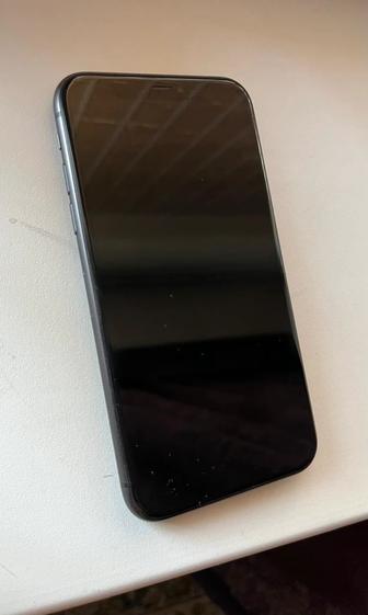 iPhone 11 продам