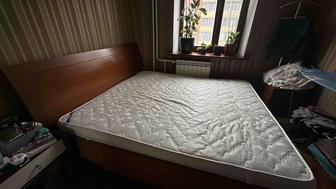 Двухспальная кровать