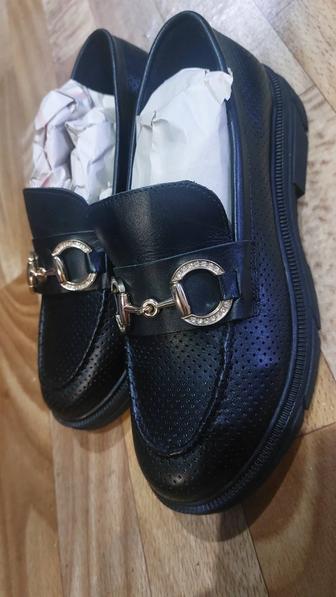 Лоферы из натуральной кожи