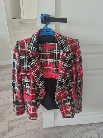 Продам костюм