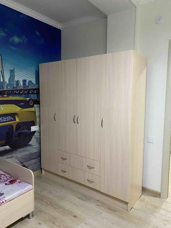 Продам комплект мебели две подростковые кровати и шкаф