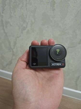 Продам срочно экшн камера DJI osmo action 4