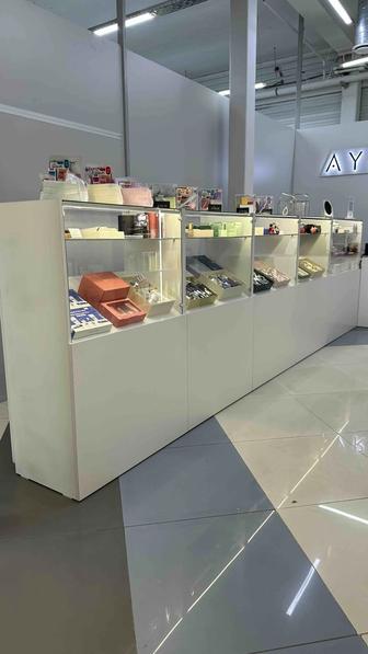 Продам витрины