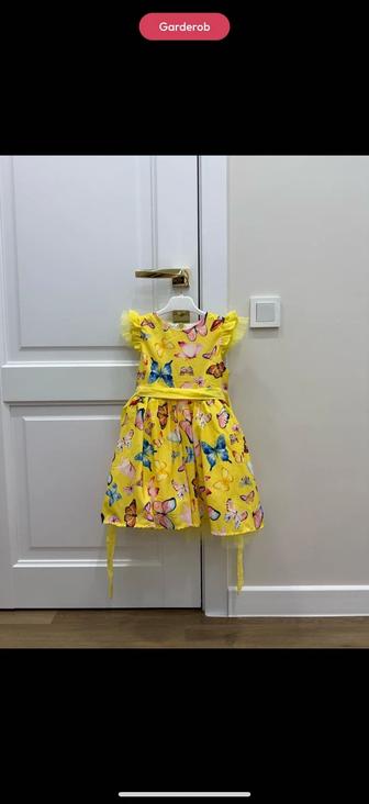 Продам платье для девочек