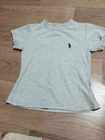 Продам женскую футболку