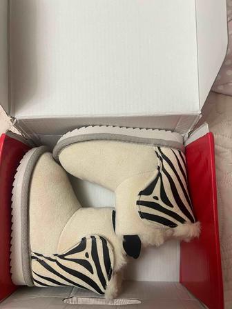 Продам детские угги