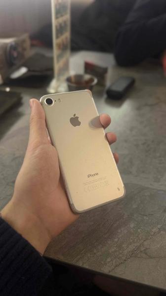 Продам Айфон 7 256гб