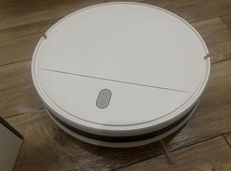 Продам робот -пылесос Mi robot vacuum-mop essential