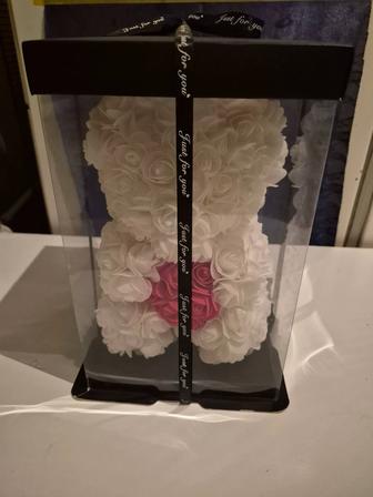 Мишка из роз.Новый.23 см.