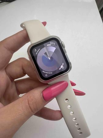 Продам часы Apple Watch SE 2024 40 mm.