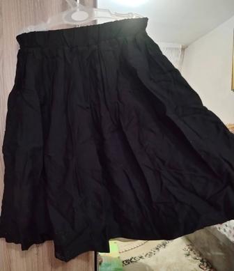 Продам черную юбку для девочек