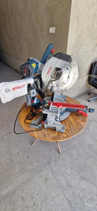 Торцовочная пила Bosch Professional GCM 12 GDL (0601B23600)