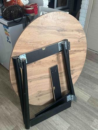 Продам круглый стол