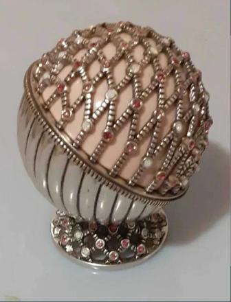 Шкатулка на туалетный столик