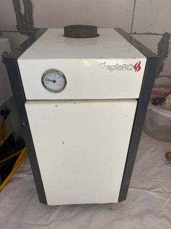 Продам котел стальной газовый водогрейный.б/у