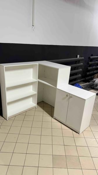 Ресепшен стеллажи оборудование