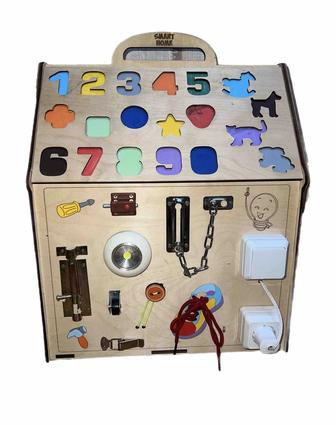 Бизиборд (бизидом)