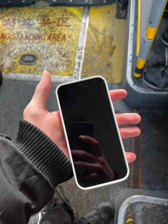 Продам или обменяю айфон 12