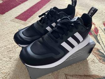 Кроссовки adidas мужские 44 размер